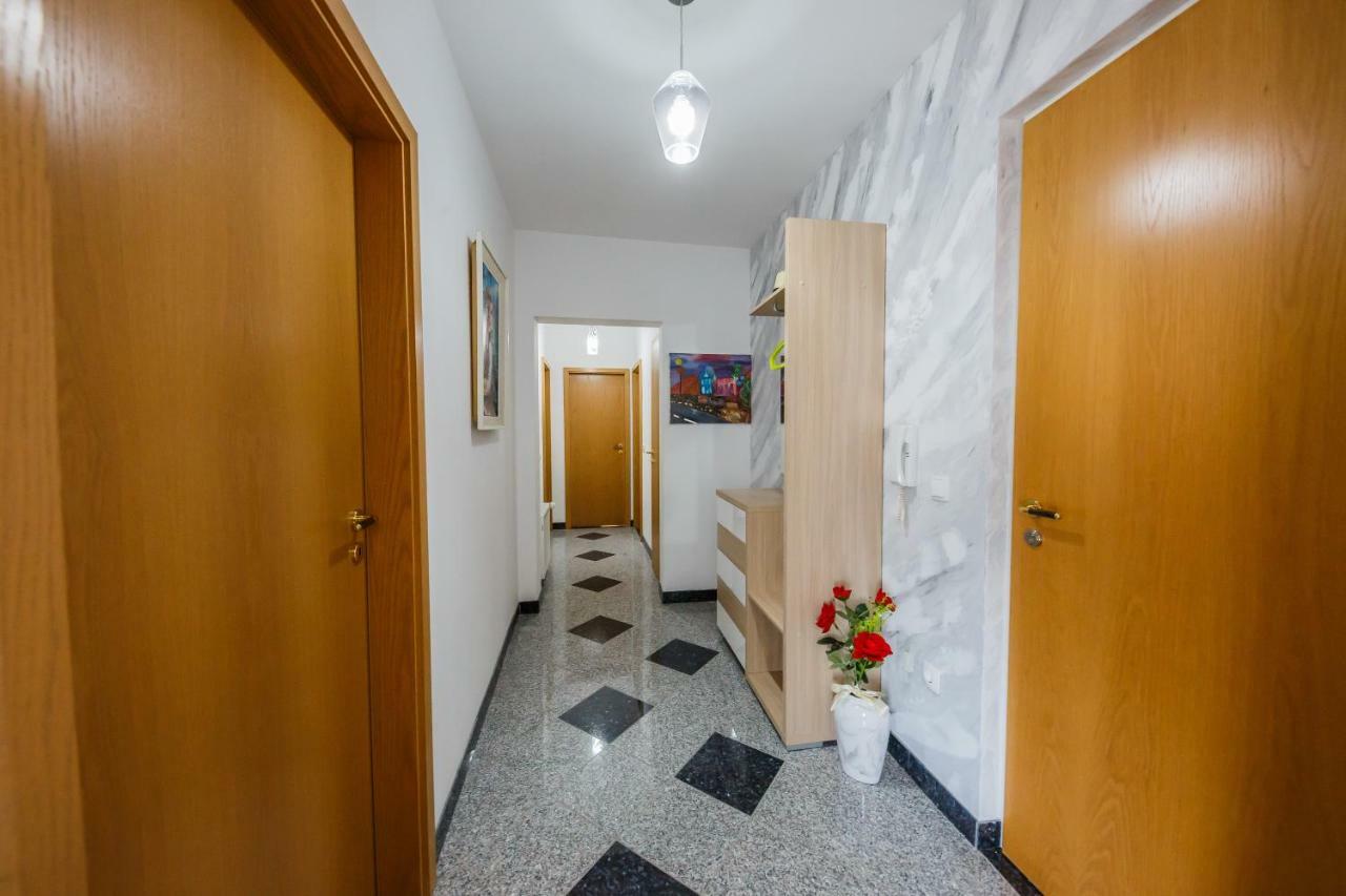 Apartman Lucija Kaštela Exteriör bild