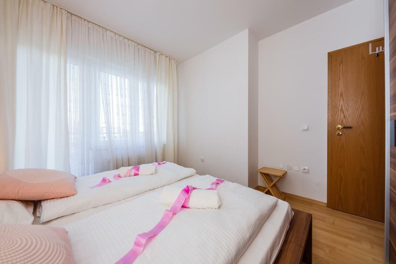 Apartman Lucija Kaštela Exteriör bild
