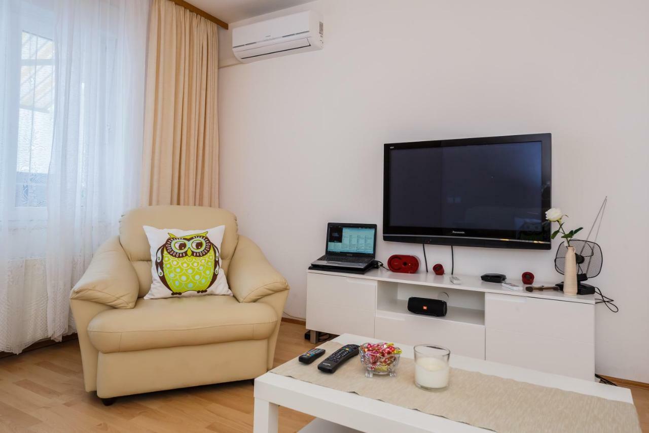 Apartman Lucija Kaštela Exteriör bild